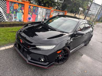 Honda Civic Type R TYPE R in Old Klang Road, KUL
