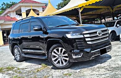 2019 Toyota Land Cruiser ZX