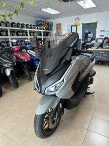 Honda Forza 250