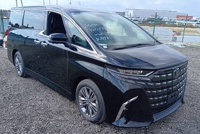 Toyota Alphard Z in Damansara, KUL