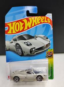 Hotwheels Pagani Utopia Case L 2024