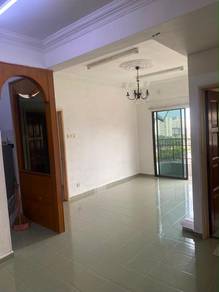 Condominium For Rent in Vista Condominium
