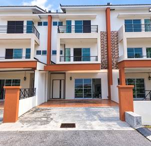 2.5-storey Terraced House For Sale in Sitiawan,PRK