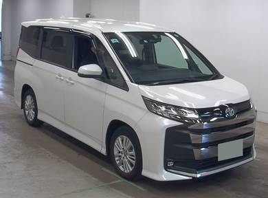 Toyota Noah SZ in KL City, KUL