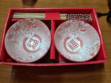 Ceramic Bowl with Chopsticks