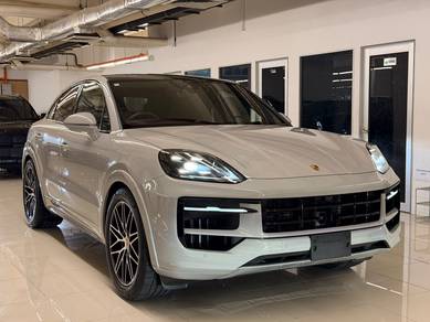 Porsche Cayenne BASE in Petaling Jaya, SGR