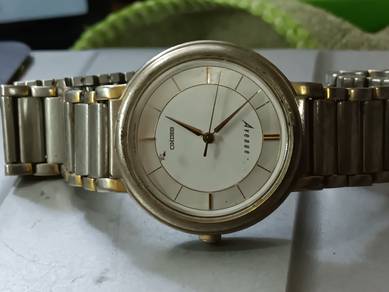 Vintage seiko avanue lady watch