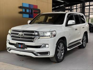 Toyota Land Cruiser ZX G-FRONTIER in Salak Selatan, KUL