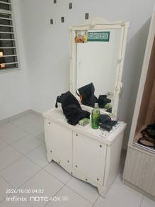 meja solek
