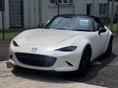 Mazda MX-5 ROADSTER 990S in Old Klang Road, KUL