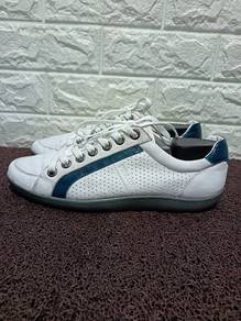 uk6 Prada Sneakers