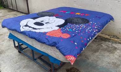 C049 Selimut Toto 170 x 205 cm Queen Comforter