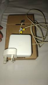 macnook Air charger