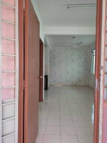 Townhouse For Rent in Bukit Rambai,MLK
