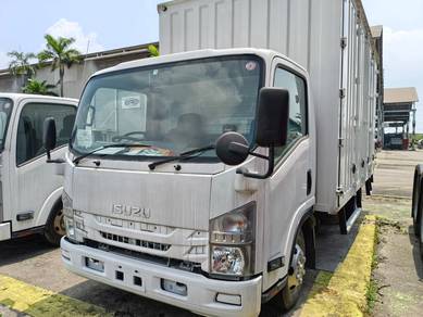 2026 Isuzu NPR 85 Corruagted Box