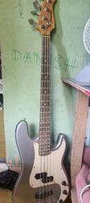 Gitar Bass