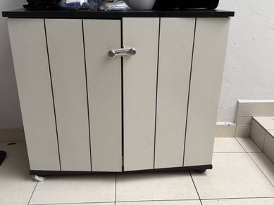 cabinet kasut
