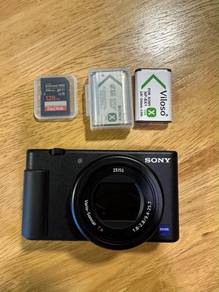 Sony ZV-1 4K Vlogging Camera + 128GB SD Card