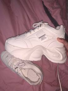 White Bulkey Sneaker