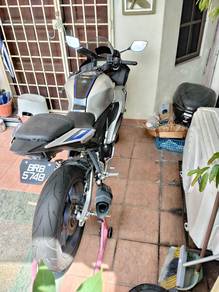 Yamaha R15