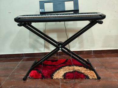 YAMAHA PSR-E383 Keyboard