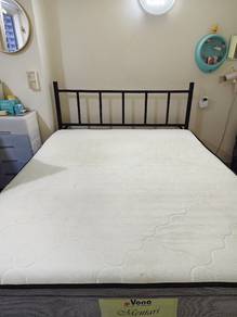 Bed Mattress (VONO) + Bedframe