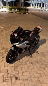 Yamaha R15