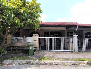 Terraced House For Sale in Chemor,PRK