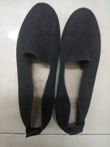 Casual shoes