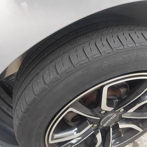 Second tayar DUNLOP 4 ( bkn sekali rim tayar je)