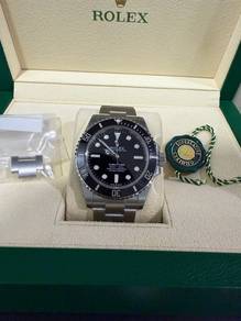 Rolex Submarine No Date 124060 Like new