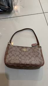 coach premium