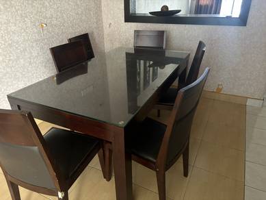 Original Lorenzo Dining Table