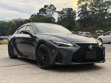 Lexus IS 300 F SPORT MODE BLACK in Johor Bahru, JHR