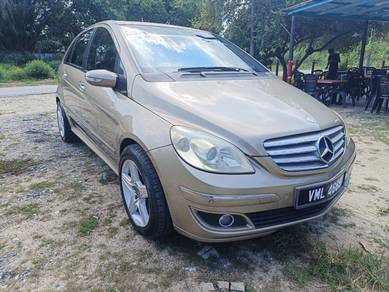 Mercedes Benz B170 170 AVANTGARDE (CBU) in Pekan, PHG