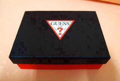 GUESS Gift Box