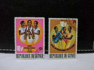1976 Guinea Stamp Women Playing Saxophones Guitars