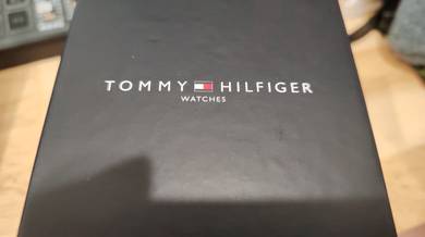 New Tommy Hilfiger 1710617 with warranty