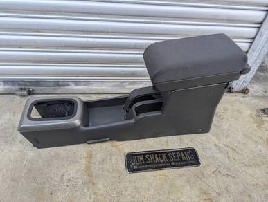 NISSAN XTRAIL T30 V2 ARM REST SeT