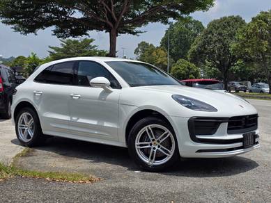 Porsche Macan in Kota Damansara, SGR
