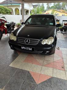 Mercedes Benz C200 200 K AVANTGARDE (CBU) in Kota Bharu, KTN