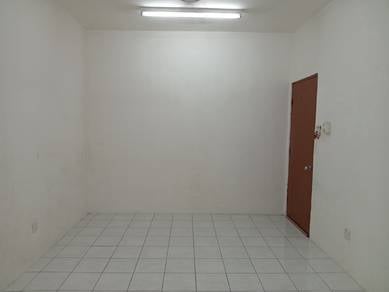 Apartment For Rent in Angkasa Apartment