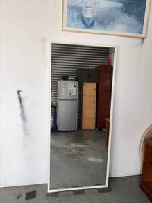 long mirror