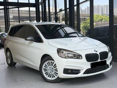 2015 BMW 220i 20i GRAN TOURER (LUXURY)