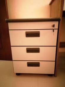 3-Drawer Mobile Pedestal Drawer with Rollers/Lock