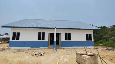 Semi-Detached House For Sale in Paka,TRG