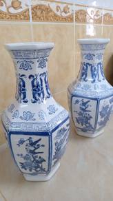 Pair of Vase... 