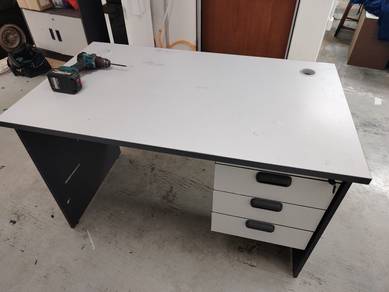Grey 4FT Table wt Drawer TD943