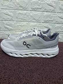 uk9.5 On Running Cloudsurfer Next