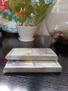 1 RINGGIT 2 STACKS (100 each)